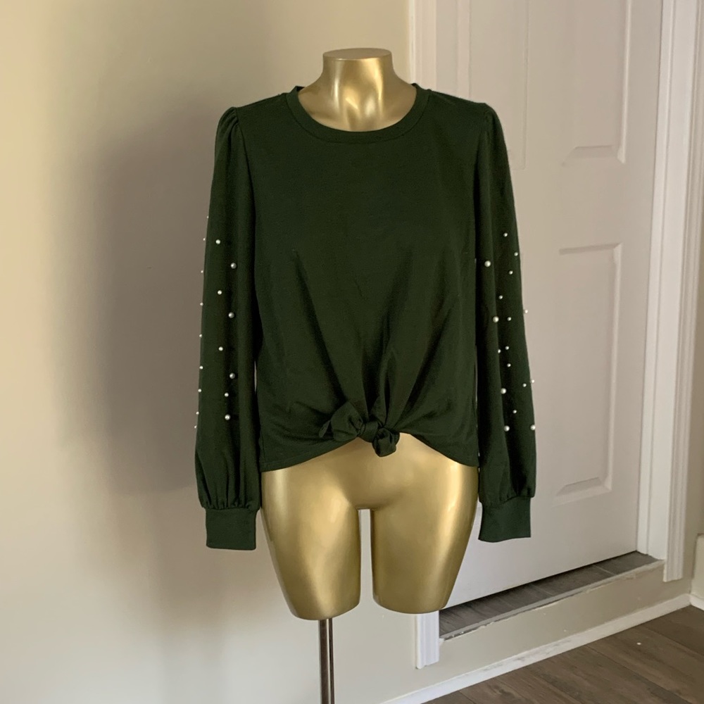 NWT long sleeve pearl top